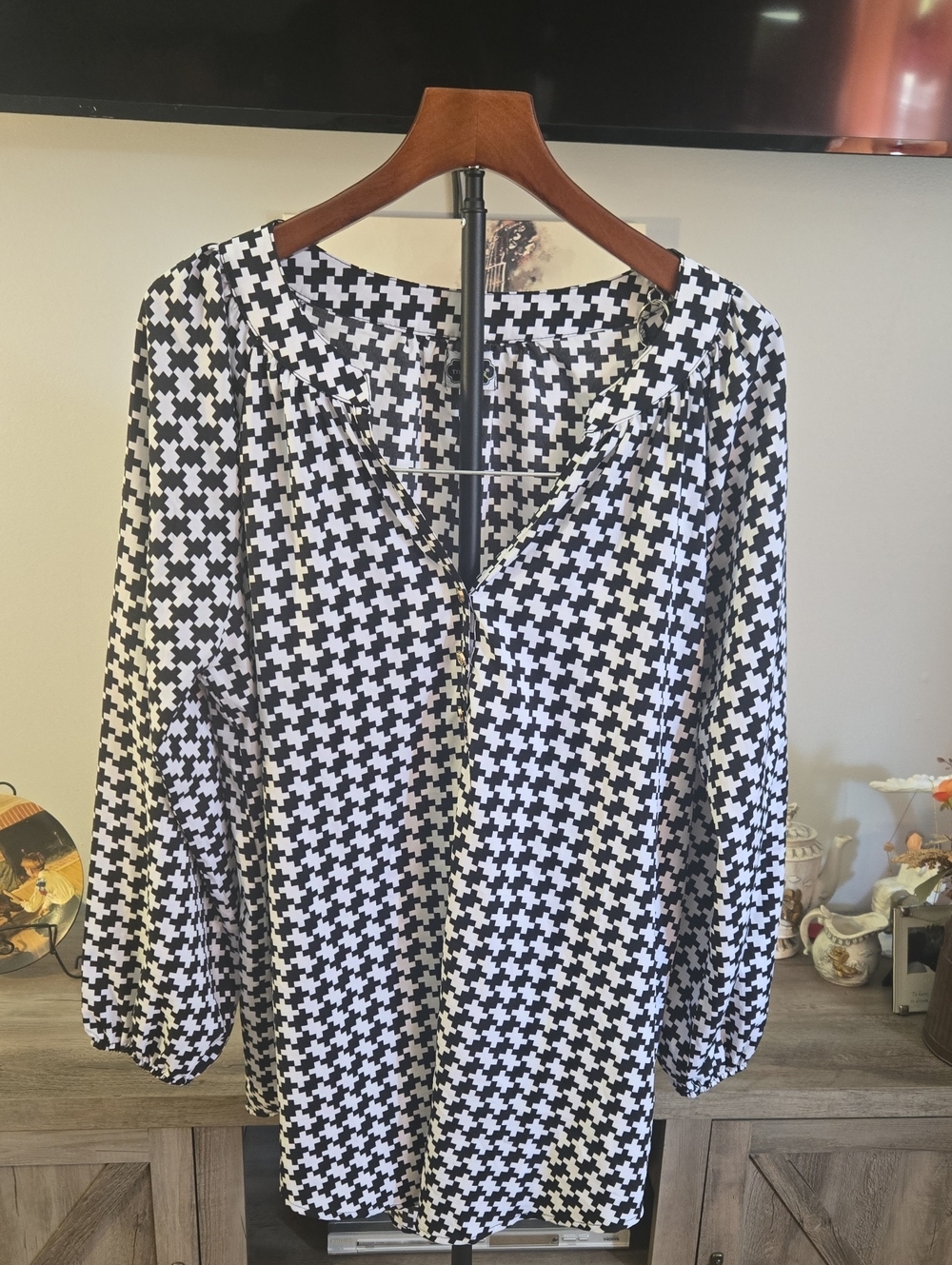 Mud Pie Black and White Geometric V-Neck Blouse